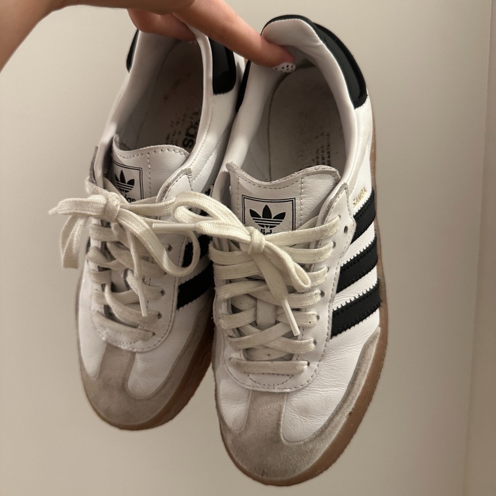 Adidas Originals Sambaes Color: White/Black